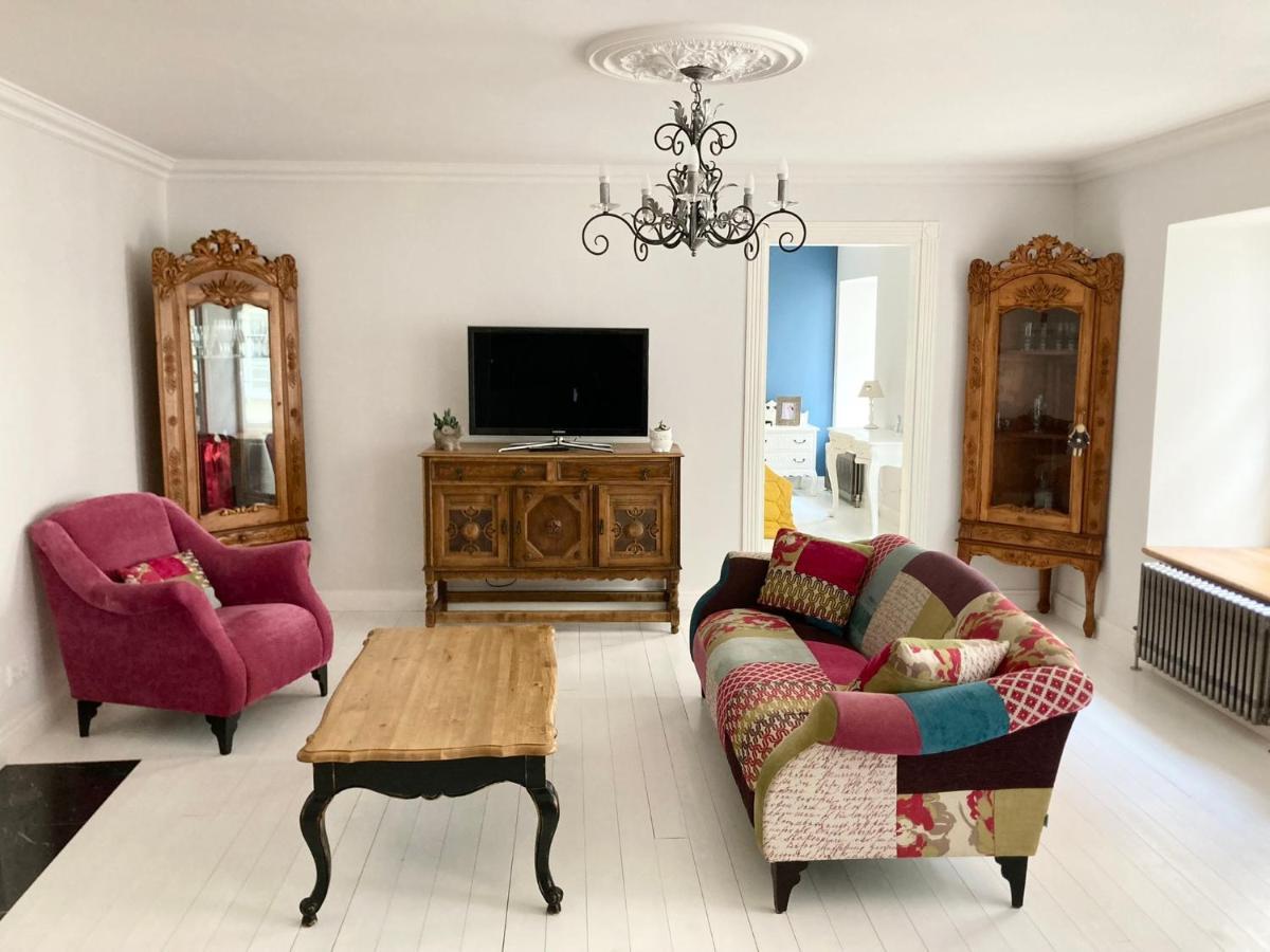 Shabby Chic - Apartment In The Heart Of Vilnius Old Town Екстериор снимка